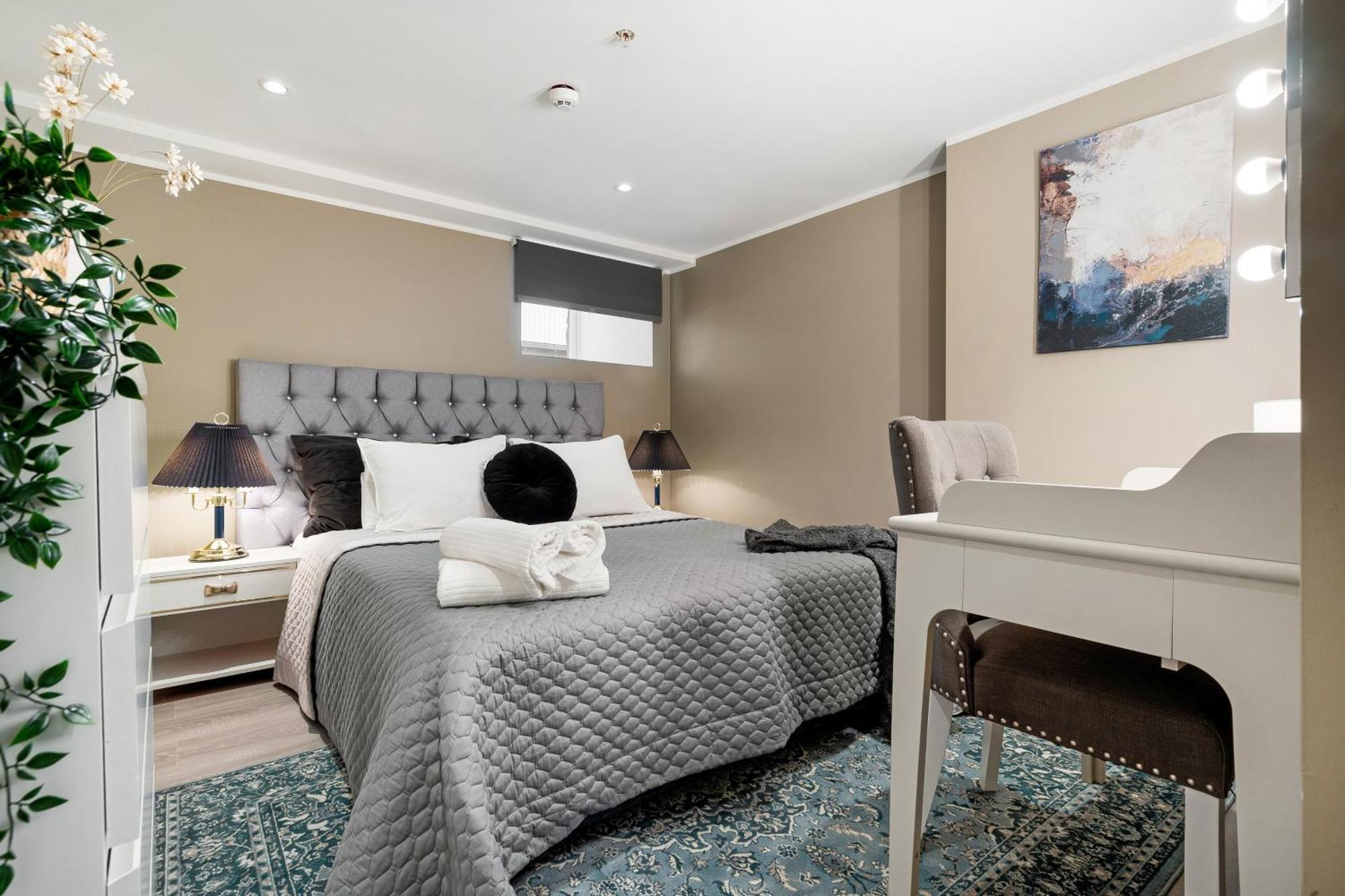 Solsiden Modern Stay: King Beds, Private Entry Trondheim Exterior photo