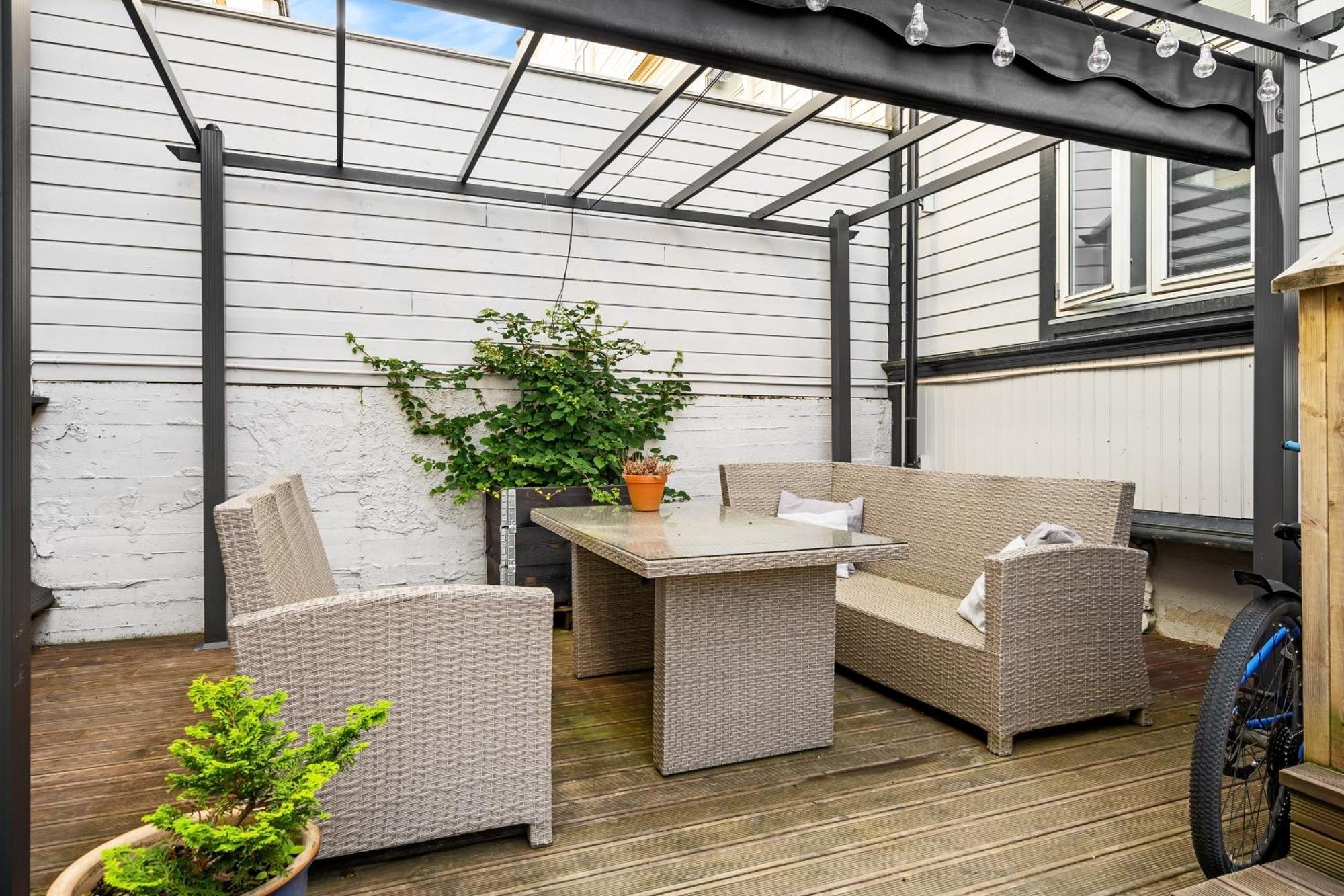 Solsiden Modern Stay: King Beds, Private Entry Trondheim Exterior photo